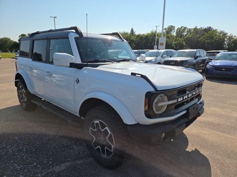 Used 2023 Ford Bronco Outer Banks AWD/4WD image 7