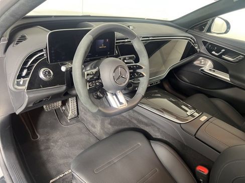 Used 2025 Mercedes-Benz E 53 AMG e 4MATIC Sedan image 20