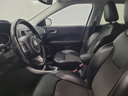 Used 2020 Jeep Compass Latitude w/ Popular Equipment Group FWD image 17