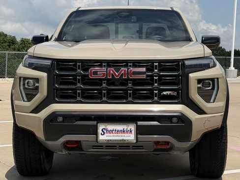Used 2024 GMC Canyon AT4 w/ Technology Package AWD/4WD image 7