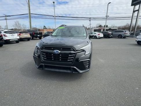 Used 2024 Subaru Ascent Onyx Edition image 3