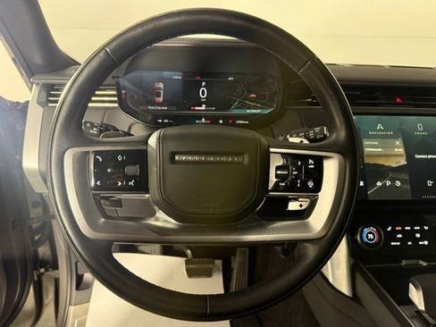 Used 2023 Land Rover Range Rover SE image 17