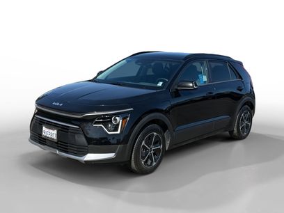 Used 2025 Kia Niro EX