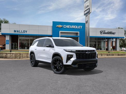 New 2026 Chevrolet Traverse RS w/ LPO, Floor Liner Package AWD/4WD image 26
