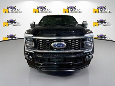 Used 2023 Ford F450 Platinum w/ FX4 Off-Road Package AWD/4WD image 2