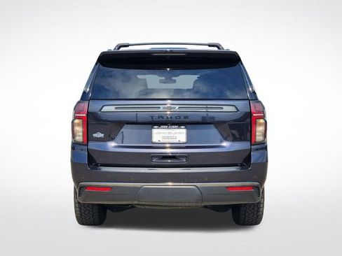 Used 2022 Chevrolet Tahoe Z71 w/ Luxury Package AWD/4WD image 6