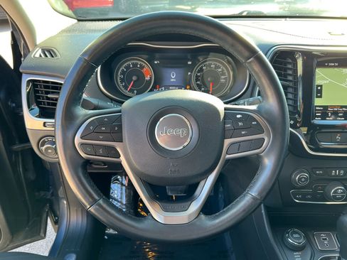 Used 2019 Jeep Cherokee Limited AWD/4WD image 15