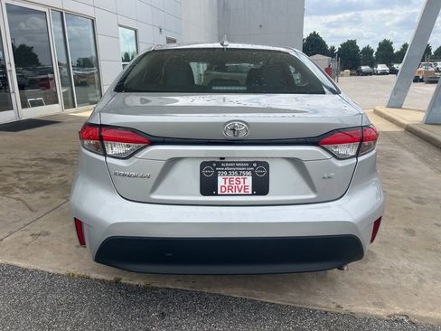 Used 2024 Toyota Corolla LE FWD image 25