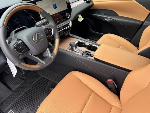 New 2026 Lexus RX 350h AWD/4WD image 4