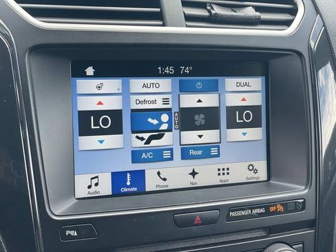 Used 2017 Ford Explorer XLT w/ Equipment Group 202A FWD image 11