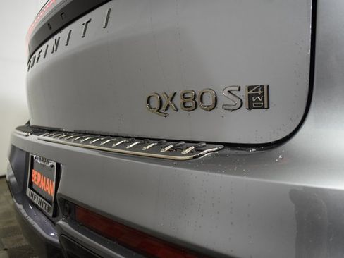 New 2026 INFINITI QX80 4WD image 10
