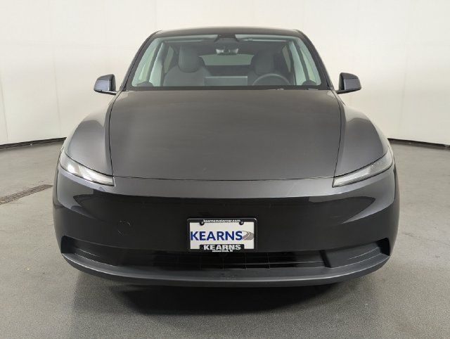 Used 2026 Tesla Model Y 2WD image 3