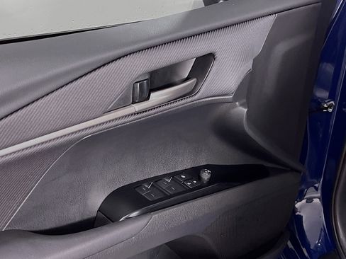 Used 2025 Toyota Camry SE w/ Convenience Package FWD image 17