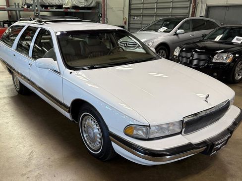 Used 1995 Buick Roadmaster Estate RWD image 2