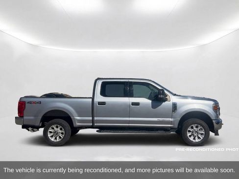 Used 2020 Ford F250 XLT AWD/4WD image 4