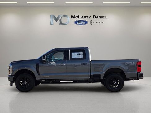 New 2026 Ford F250 Lariat w/ Black Appearance Package AWD/4WD image 3