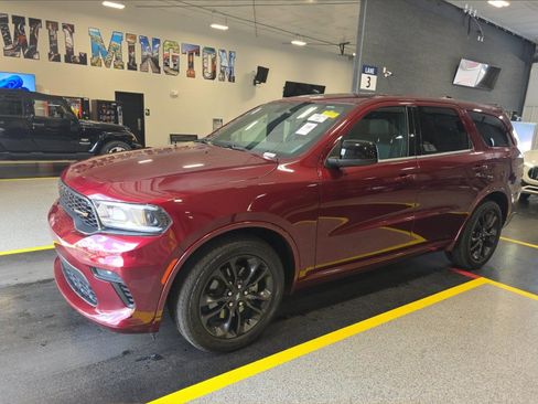 Used 2021 Dodge Durango GT w/ Blacktop Package RWD image 2