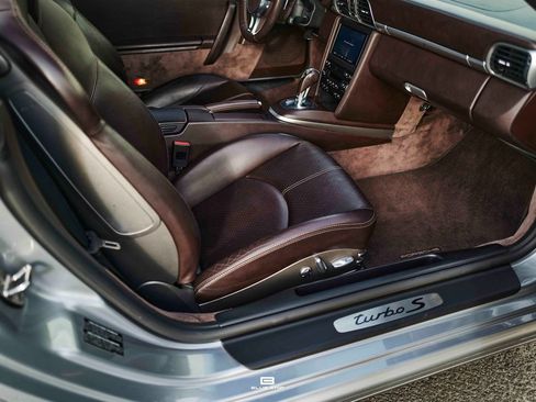 Used 2011 Porsche 911 Turbo S image 35