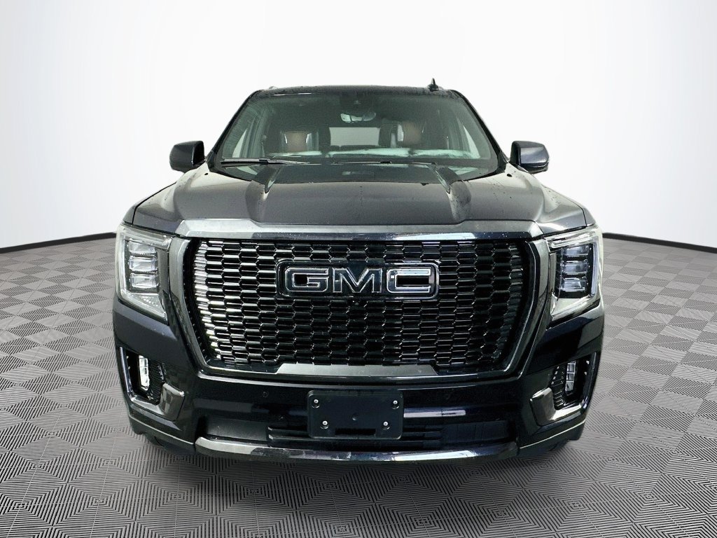 Used 2024 GMC Yukon Denali Ultimate w/ LPO, Floor Liner Package AWD/4WD image 4