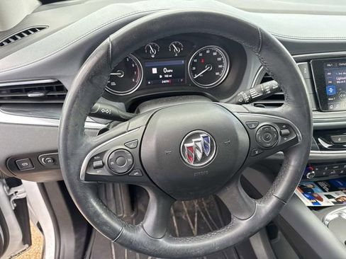 Used 2020 Buick Enclave Essence w/ Sound and Sites Package image 27