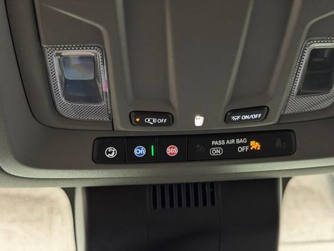 Certified 2022 GMC Sierra 1500 SLE image 33