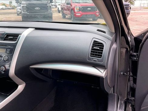 Used 2014 Nissan Altima 2.5 S FWD image 19