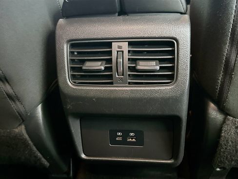 Used 2021 Nissan Rogue SV FWD image 24