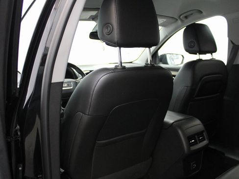 Used 2022 GMC Terrain SLT image 22