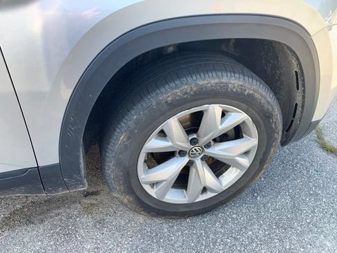 Used 2018 Volkswagen Atlas Launch Edition AWD/4WD image 9