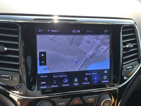 Used 2020 Jeep Grand Cherokee Laredo RWD image 13