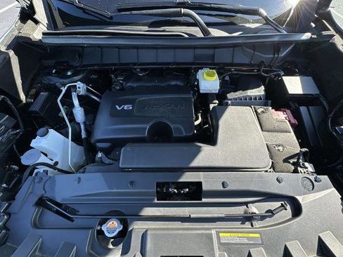 Certified 2023 Nissan Pathfinder SL image 26