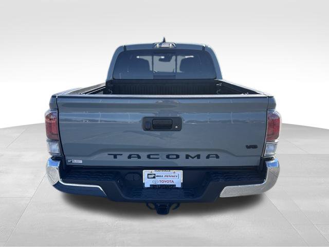 Used 2023 Toyota Tacoma TRD Off-Road AWD/4WD image 4