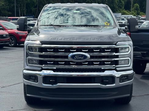 New 2026 Ford F250 XLT w/ XLT Premium Package AWD/4WD image 17