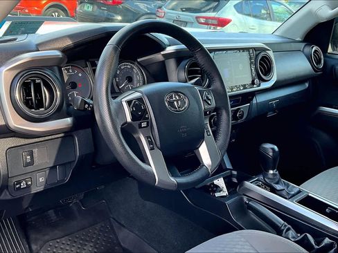 Used 2023 Toyota Tacoma SR5 AWD/4WD image 16