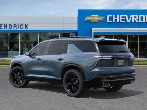 New 2026 Chevrolet Traverse RS w/ LPO, Floor Liner Package FWD image 5