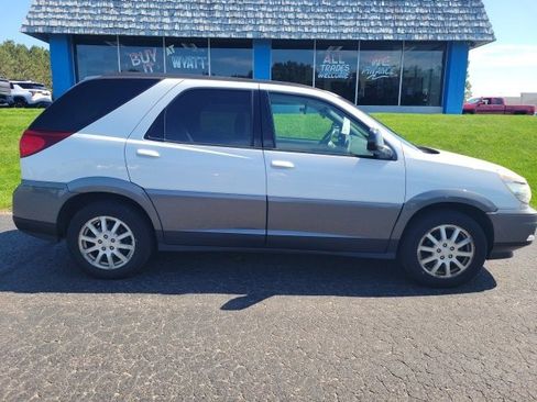 Used 2005 Buick Rendezvous CX image 3