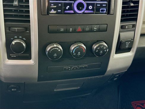 Used 2012 RAM 1500 Big Horn w/ Luxury Group image 8