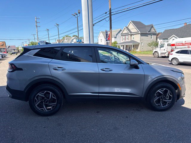 Used 2025 Kia Sportage LX AWD/4WD image 5