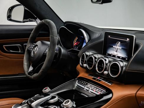 Used 2018 Mercedes-Benz AMG GT C image 59