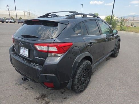 Used 2018 Subaru Crosstrek 2.0i Limited AWD/4WD image 3
