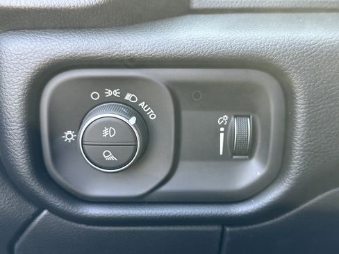 New 2026 RAM 2500 Big Horn AWD/4WD image 11