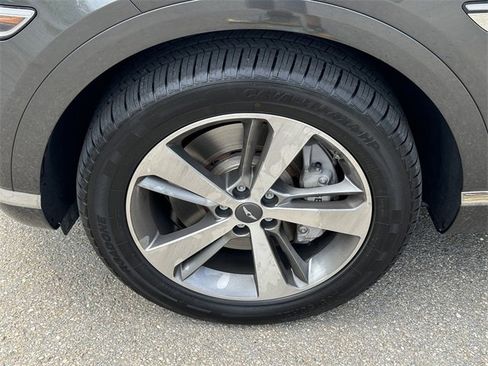 Used 2024 Genesis GV80 3.5T image 11