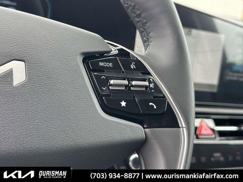 New 2025 Kia Niro EX w/ EX Cold Weather Package image 15