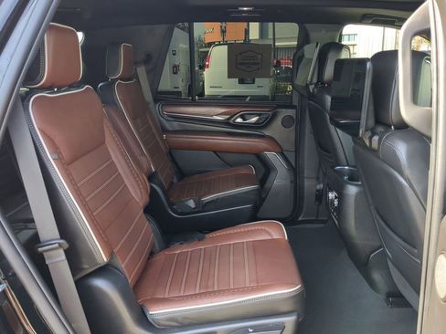 Used 2023 GMC Yukon Denali Ultimate AWD/4WD image 30