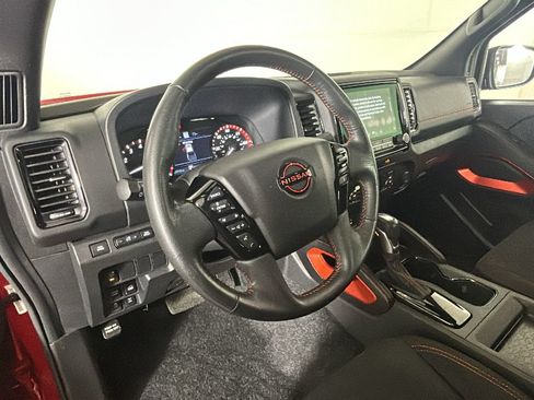 Used 2023 Nissan Frontier PRO-4X w/ Technology Package AWD/4WD image 14
