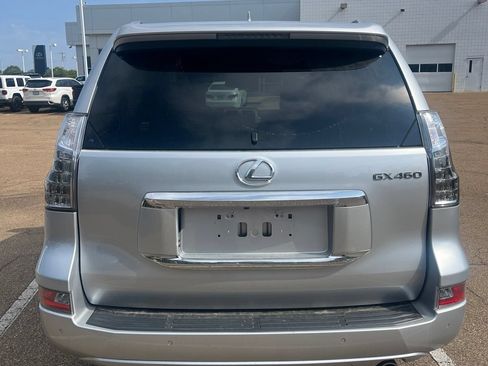 Used 2019 Lexus GX 460 Premium AWD/4WD image 3