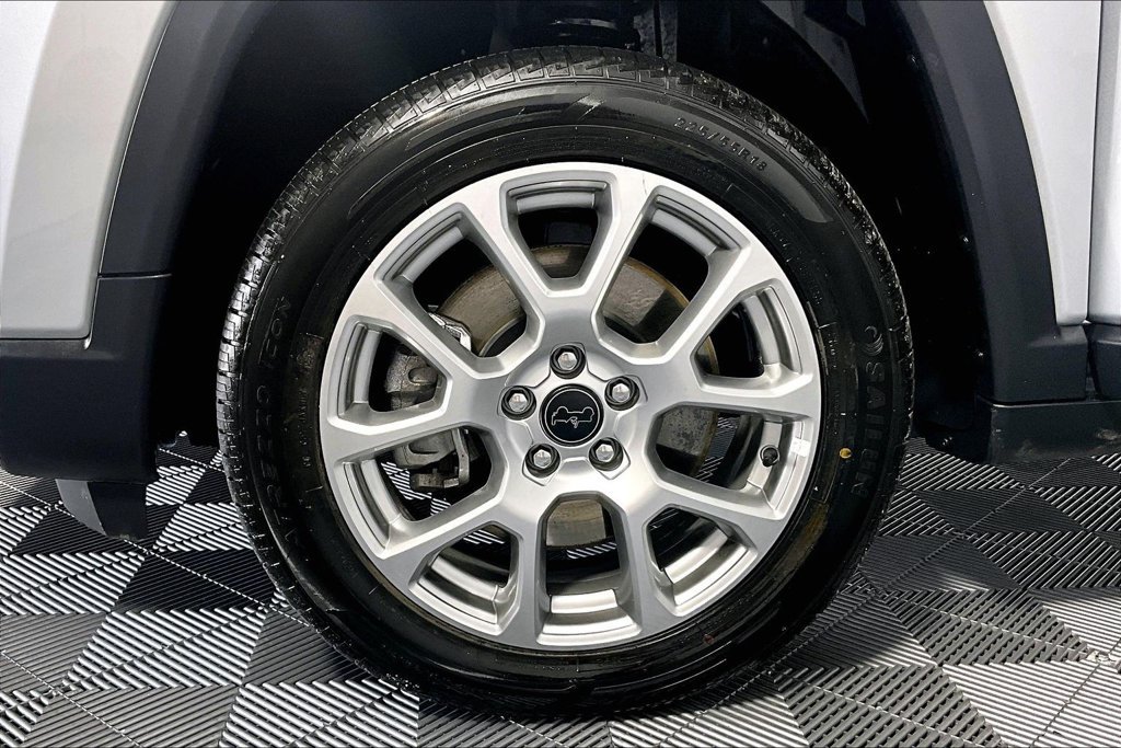 Used 2025 Jeep Compass Limited AWD/4WD image 8