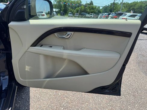 Used 2016 Volvo XC70 T5 Platinum w/ Protection Package AWD/4WD image 28
