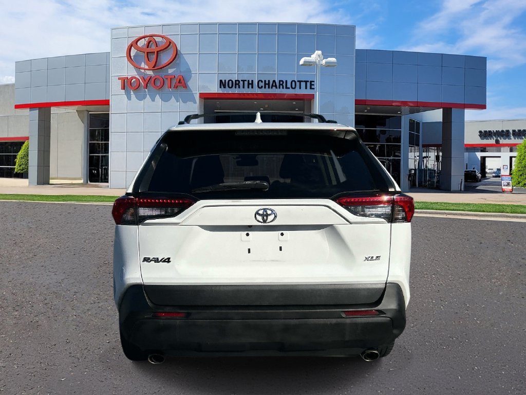 Used 2021 Toyota RAV4 XLE FWD image 6