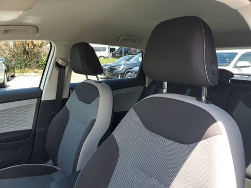 Certified 2023 Volkswagen Taos S FWD image 16